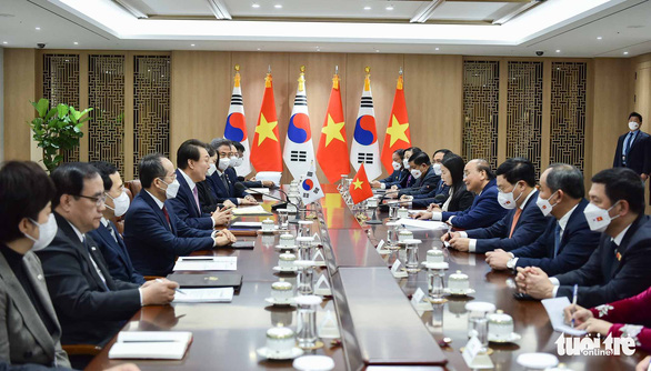 Tổng thống Hàn Quốc: Việt - Hàn anh em thân thiết với nhau - Ảnh 1.