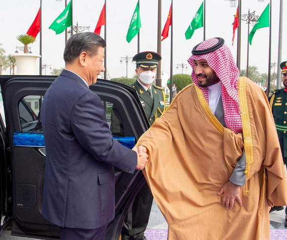 Thái tử Saudi Arabia Mohammed bin Salman tiếp Chủ tịch Trung Quốc Tập Cận Bình - Ảnh 2.