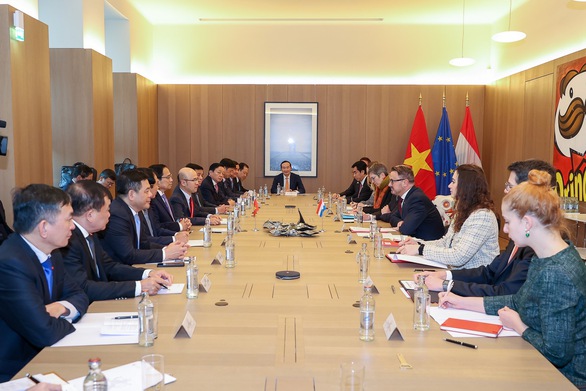 Thủ tướng Phạm Minh Chính đề nghị Luxembourg xây dựng trung tâm tài chính tại TP.HCM - Ảnh 5. Thủ tướng Phạm Minh Chính đề nghị Luxembourg xây dựng trung tâm tài chính tại TP.HCM - Ảnh 5.