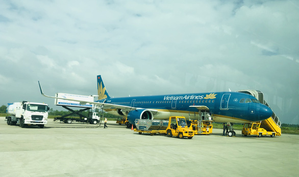 Vietnam Airlines mở check-in online tại sân bay Liên Khương - Ảnh 1.