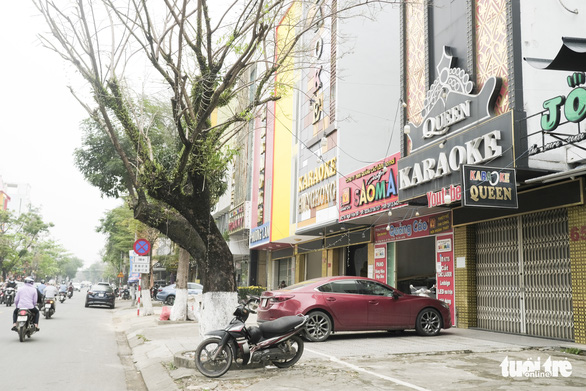Đà Nẵng: Cơ sở dịch vụ karaoke, spa, massage rón rén mở cửa - Ảnh 2.