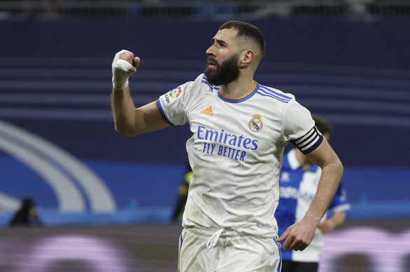 Benzema tỏa sáng giúp Real Madrid thẳng tiến đến ngôi vô địch - Ảnh 3.