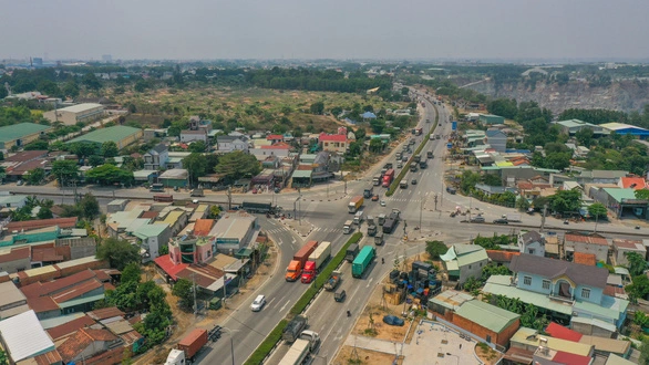 Đề nghị đẩy nhanh tiến độ rà soát quỹ đất dọc đường vành đai 3 TP.HCM - Ảnh 1. Đề nghị đẩy nhanh tiến độ rà soát quỹ đất dọc đường vành đai 3 TP.HCM - Ảnh 1.