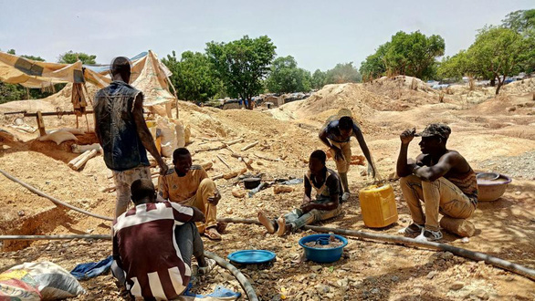 Nổ mỏ vàng ở Burkina Faso, 60 người thiệt mạng - Ảnh 1.