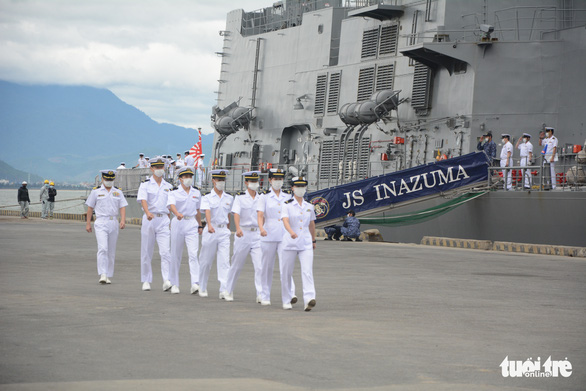 Biên đội tàu huấn luyện và tàu hộ vệ Nhật Bản ghé thăm Đà Nẵng - Ảnh 2.