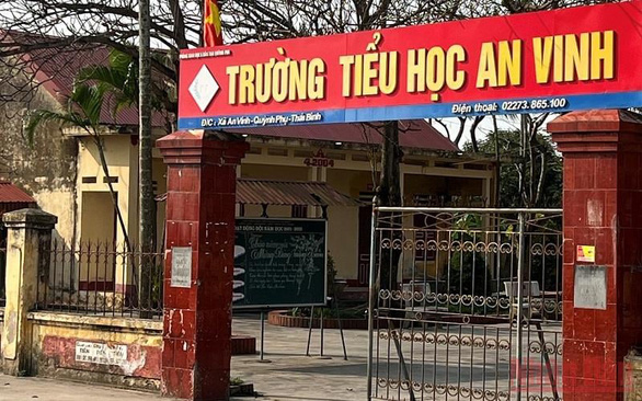 Tạm giữ thầy giáo tiếng Anh liên quan nghi vấn xâm hại nữ sinh lớp 4 - Ảnh 1.