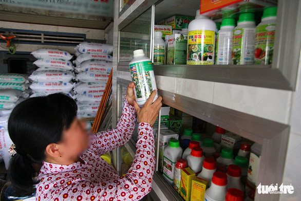 Hơn 4.000 sản phẩm thuốc bảo vệ thực vật được buôn bán, sử dụng tại Việt Nam - Ảnh 1.
