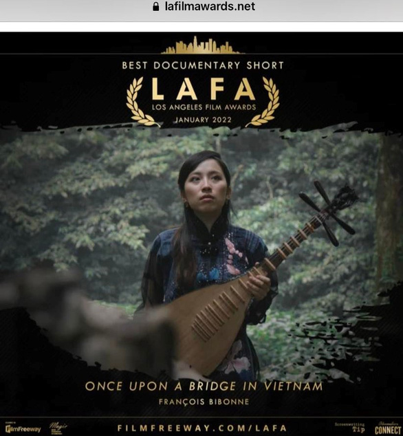Phim tài liệu về âm nhạc Việt Nam của François Bibonne giành giải thưởng tại Los Angeles - Ảnh 1.