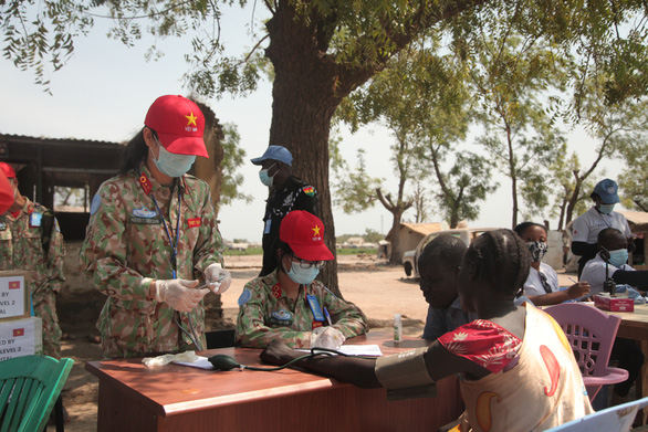 Lực lượng Mũ nồi xanh Việt mang mùa xuân ấm áp đến với tù nhân ở Nam Sudan - Ảnh 3.