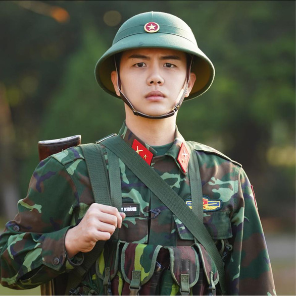 Duy Khánh bị đồn qua đời; Cao Minh Đạt vào vai diễn thủ đoạn trong phim mới - Ảnh 2.