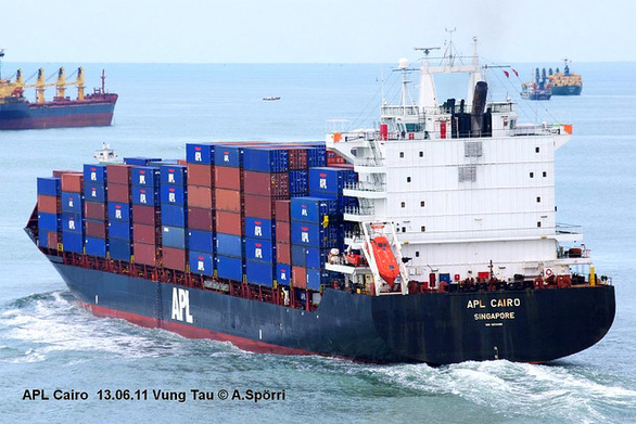 7 ngày đêm chữa cháy tàu đầy container ở vùng biển Vũng Tàu - Ảnh 1.