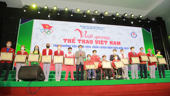 HLV Park Hang Seo, Quang Hải vắng mặt trong lễ vinh danh của thể thao Việt Nam - Ảnh 1.