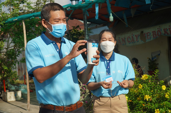 Thả hàng triệu muỗi vằn Wolbachia để phòng ngừa sốt xuất huyết tại miền Tây - Ảnh 1.