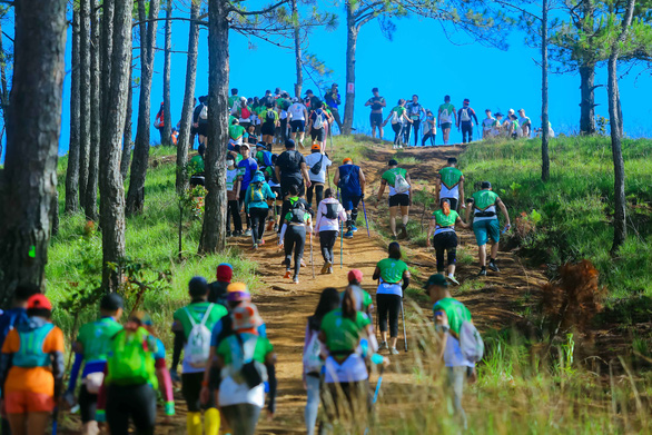 Morizur Gaetan thắng siêu marathon tại Đà Lạt - Ảnh 2.