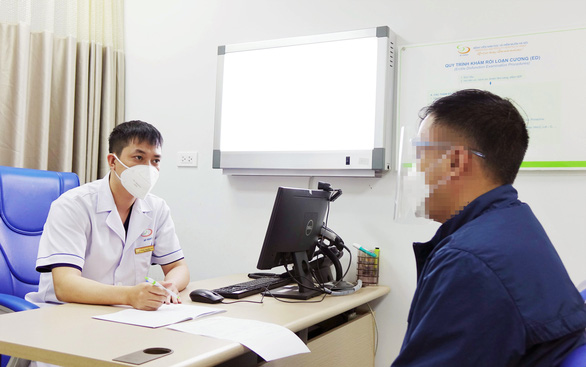 Virus gây COVID-19 làm tổn thương tinh hoàn, giảm chất lượng tinh trùng, ảnh hưởng đời sống tình dục - Ảnh 1.