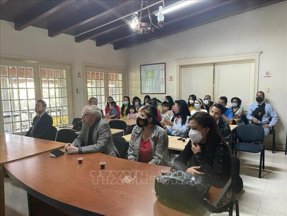 Khai giảng khóa học tiếng Việt tại Venezuela - Ảnh 1.