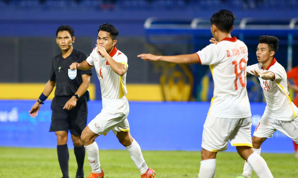 U23 Việt Nam - U23 Uzbekistan: Chờ Quang Nho trở lại khu trung tuyến - Ảnh 1.