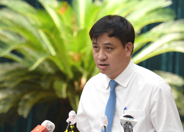 Phó chủ tịch TP.HCM Lê Hòa Bình qua đời do tai nạn trên đường đi công tác - Ảnh 1.