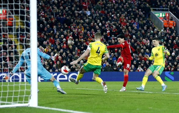 Tiền đạo Nhật đưa Liverpool vào tứ kết Cúp FA, Lukaku cứu Chelsea - Ảnh 1. Tiền đạo Nhật đưa Liverpool vào tứ kết Cúp FA, Lukaku cứu Chelsea - Ảnh 1.