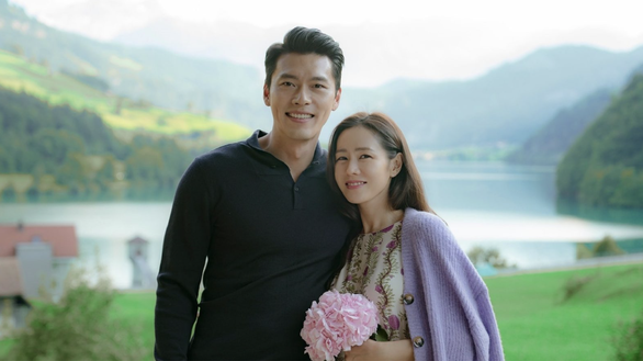 Cặp đôi phim Hạ cánh nơi anh Hyun Bin và Son Ye Jin làm đám cưới - Ảnh 1.