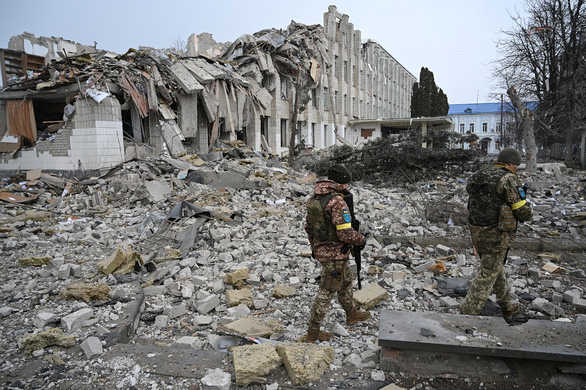 ĐỌC NHANH 5-3: Nga tạm ngừng bắn, mở hành lang nhân đạo ở 2 thành phố Ukraine - Ảnh 1.