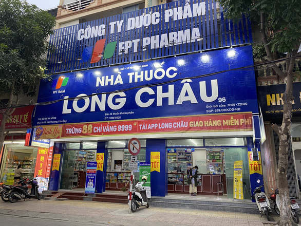 FPT Long Châu tung khuyến mãi khủng giảm đến 50% mừng sinh nhật FPT Retail 10 tuổi - Ảnh 2.