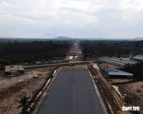 Cao tốc Dầu Giây - Phan Thiết dần lộ diện - Ảnh 6.