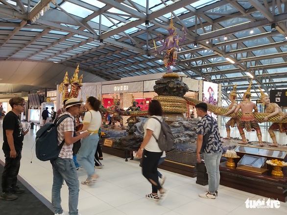 Khởi động tour đi nước ngoài - Ảnh 1. Khởi động tour đi nước ngoài - Ảnh 1.
