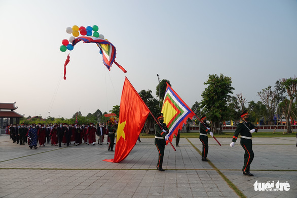 Hàng ngàn người miền Tây dự lễ Giỗ tổ Hùng Vương tại đền thờ mới khánh thành - Ảnh 2.