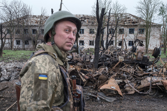 QUICK READING April 13: Russia says more than 1,000 Ukrainian soldiers in Mariupol have surrendered - Photo 6.