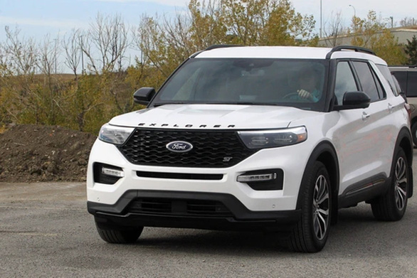 Thích xe sang nhưng chốt Ford Explorer vì ra vào xe thoải mái hơn - Ảnh 3.