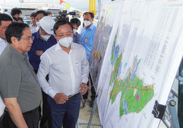 Thủ tướng: Ninh Thuận phải trở thành trung tâm năng lượng tái tạo của cả nước - Ảnh 2.