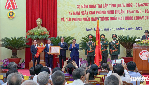 Thủ tướng: Ninh Thuận phải trở thành trung tâm năng lượng tái tạo của cả nước - Ảnh 1.