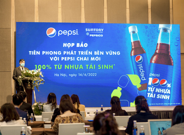 Suntory PepsiCo ra mắt sản phẩm Pepsi với bao bì 100% từ nhựa tái sinh - Ảnh 1.