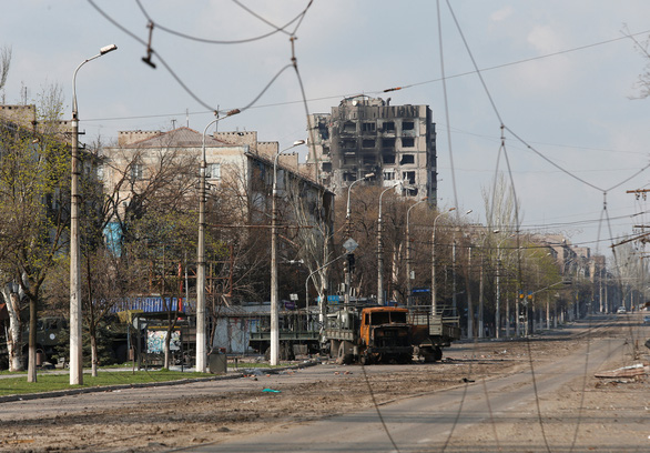 Nga nói Ukraine phớt lờ tối hậu thư kêu gọi đầu hàng, Ukraine nói Mariupol chưa thất thủ - Ảnh 1.