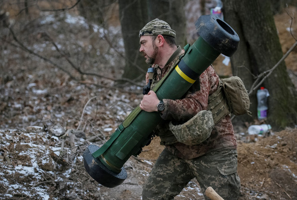 Mỹ có sắp hết tên lửa Javelin chuyển cho Ukraine? - Ảnh 1.