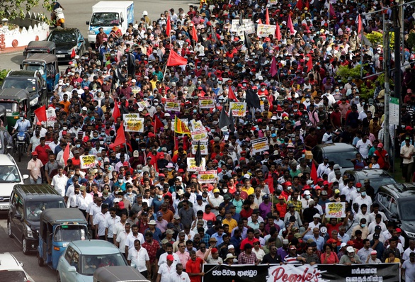 Sri Lanka investigates the shooting at protesters that left 1 dead - Photo 1.