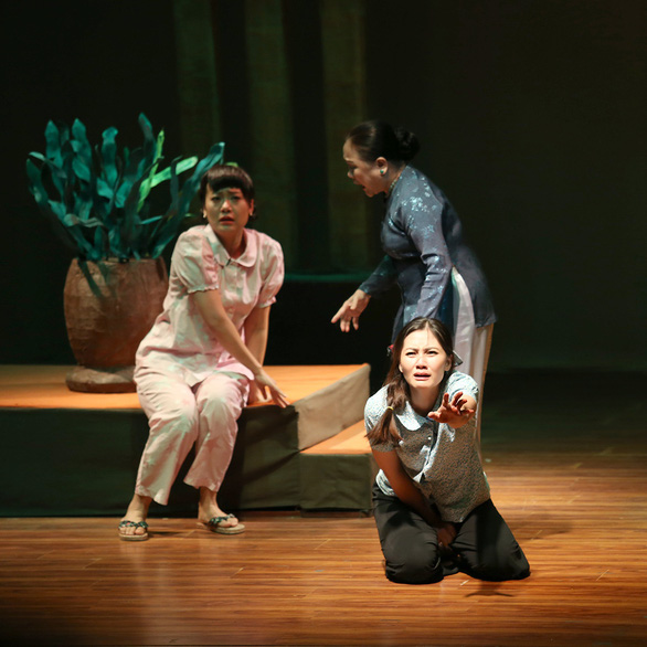 Sân khấu Hoàng Thái Thanh chỉ diễn kịch 2 mùa trong năm - Ảnh 1.