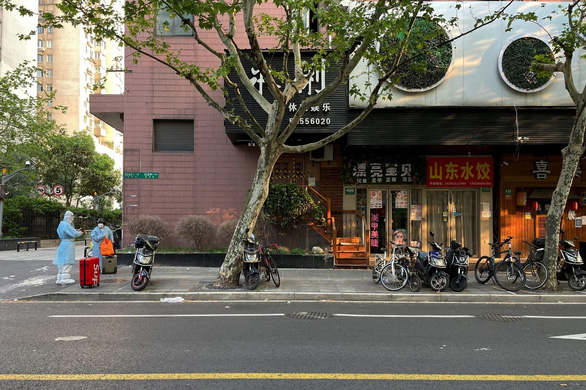 Shanghai continues to blockade, isolate F0, F1 - Photo 1.