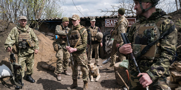 ĐỌC NHANH ngày 22-4: Anh thông báo viện trợ xe tăng cho Ukraine - Ảnh 1.