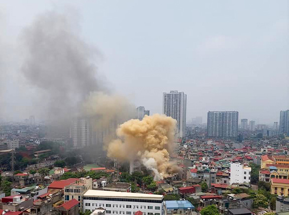 Hà Nội: Kịp thời đưa 4 người thoát nạn trong vụ cháy nhà dân - Ảnh 2.
