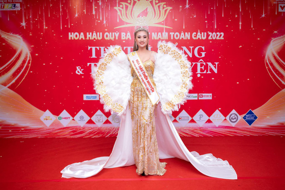 Ưng Hoàng Phúc kỷ niệm 20 năm ca hát; Tommy Nguyễn bán đấu giá váy dạ hội gây quỹ - Ảnh 5.