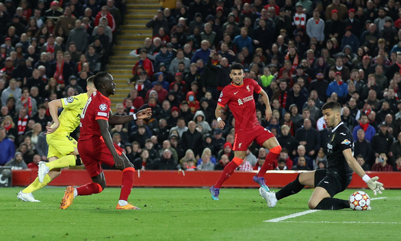 Thắng Villarreal 2-0, Liverpool đặt một chân vào chung kết Champions League - Ảnh 2.