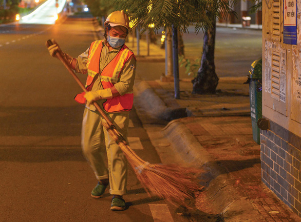 Mong ước xanh của những công nhân vệ sinh môi trường - Ảnh 2.