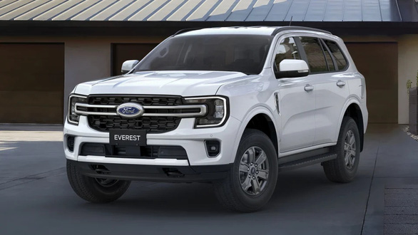 Ford Everest 2023 hé lộ thêm thông số chi tiết: Mạnh hơn, nhiều trang bị hơn - Ảnh 1.