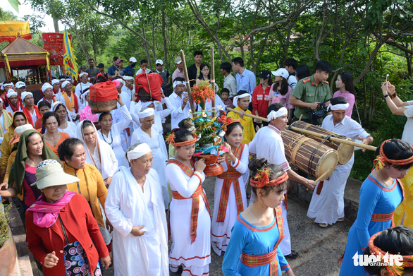 Lễ hội Katê người Chăm tỉnh Bình Thuận trở thành di sản văn hóa phi vật thể quốc gia - Ảnh 1.