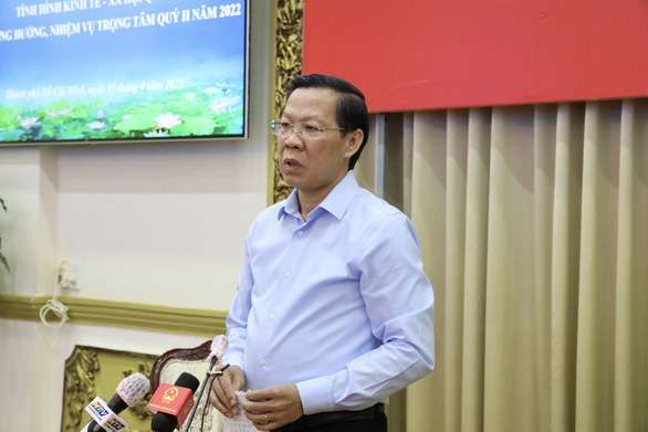 Chủ tịch Phan Văn Mãi: Chăm lo cho người yếu thế trước tình trạng tăng giá - Ảnh 3.