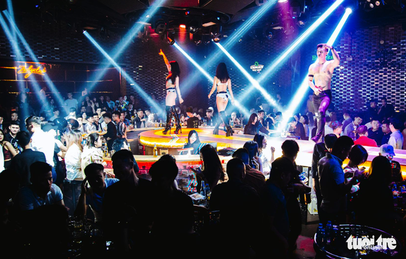 Quán bar, karaoke ‘kêu cứu’, Nghệ An xem xét cho mở lại - Ảnh 1.