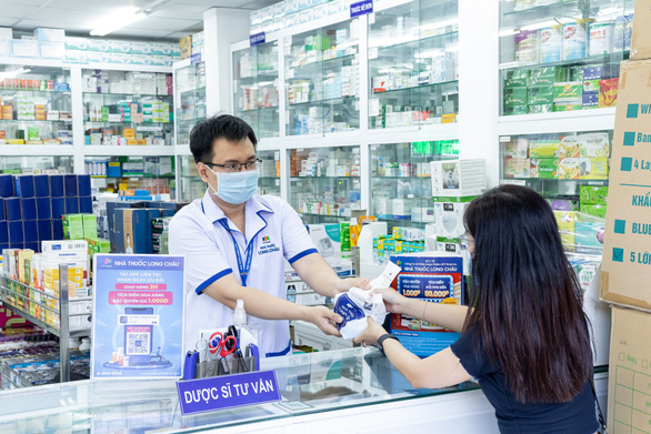 FPT Long Châu vượt mốc 600 nhà thuốc tại 60 tỉnh, thành toàn quốc ngay đầu quý 2-2022 - Ảnh 2.