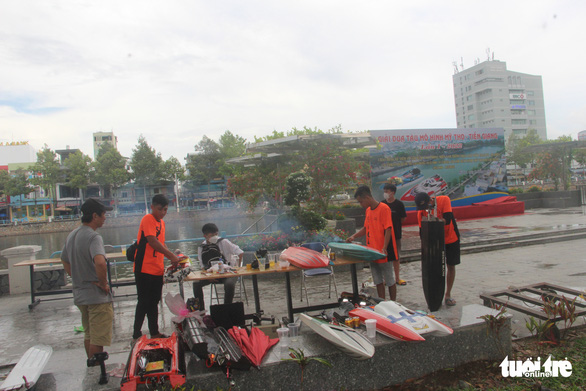 Sôi động đua tàu mô hình tốc độ lần đầu tiên ở Tiền Giang - Ảnh 4.